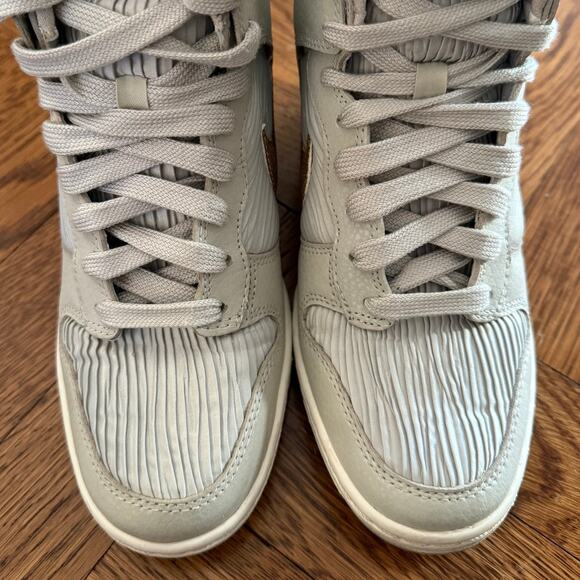 Rare Nike Dunk High Sky Hi Light Bone Metallic Red Bronze Sneaker Sz 5.5 - Picture 9 of 12